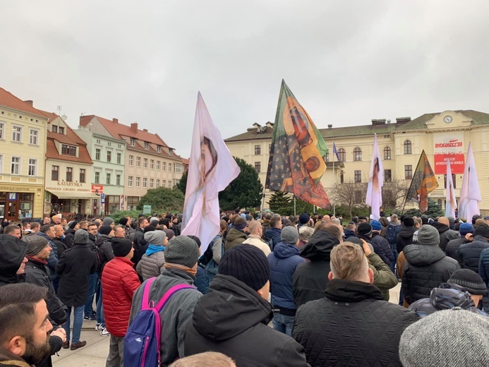 Męski Różaniec w Świdnicy i Bydgoszczy