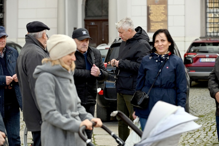 Męski Różaniec w Świdnicy i Bydgoszczy