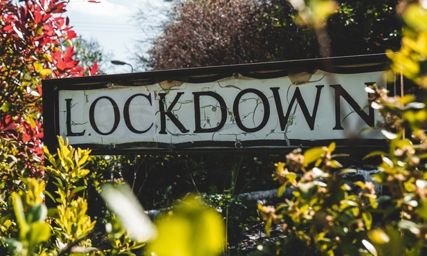 Wirusolog: Najwyższy czas na lokalny lockdown