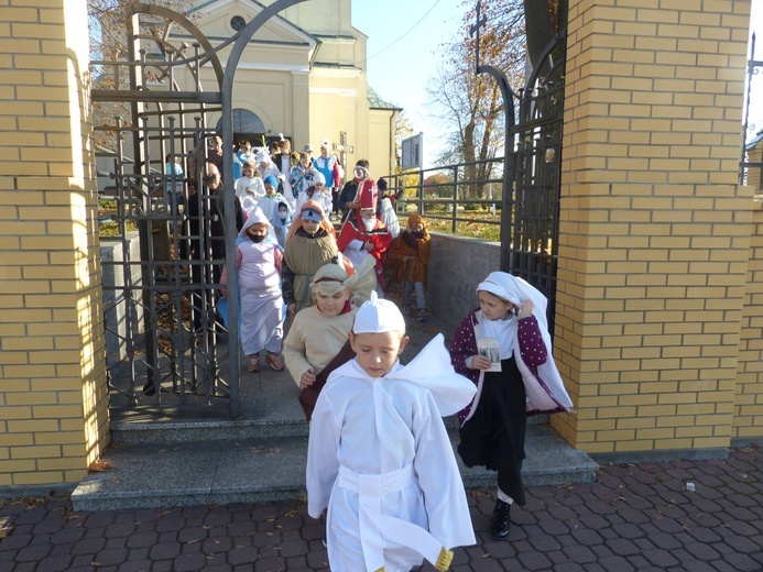 Marsz świętych w Borowej k. Mielca
