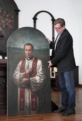 	Portret beatyfikacyjny ks. Jana Machy powstał na podstawie obrazu autorstwa prof. Antoniego Cygana z ASP Katowice (na zdjęciu). Oryginalny obraz znajdzie się w kaplicy Wyższego Śląskiego Seminarium Duchownego.