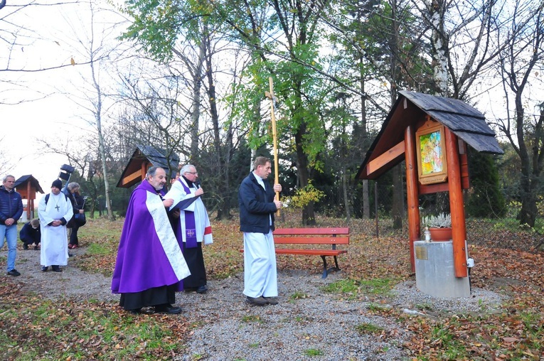 Radwanowice. Kresowa Droga Krzyżowa