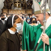 Gloria Cecilia Narváez została uprowadzona 7 lutego 2017 roku. Po uwolnieniu z rąk porywaczy spotkała się z papieżem Franciszkiem.