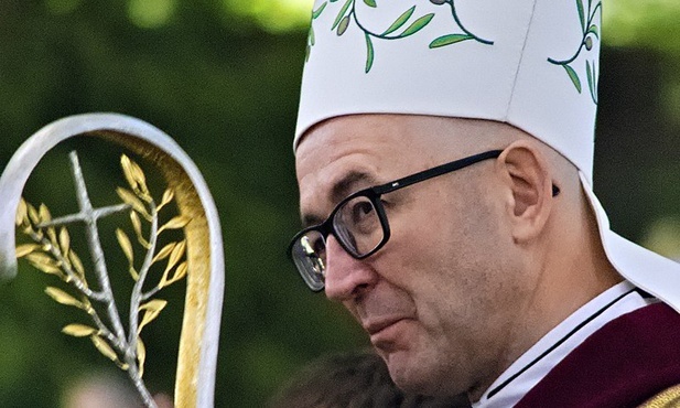 Bp Galbas: Prawdziwy patriotyzm jest zdolnością podejmowania decyzji niepopularnych