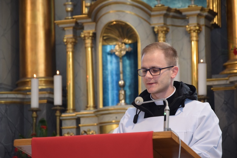 Łowicka proceja z relikwiami św. Wiktorii