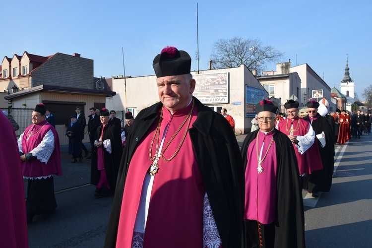 Łowicka proceja z relikwiami św. Wiktorii