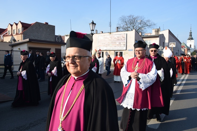 Łowicka proceja z relikwiami św. Wiktorii