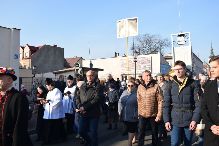 Łowicka proceja z relikwiami św. Wiktorii