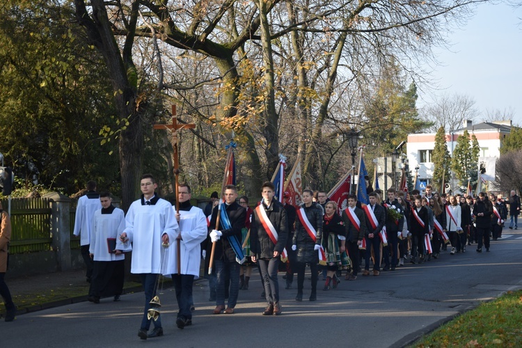 Łowicka proceja z relikwiami św. Wiktorii