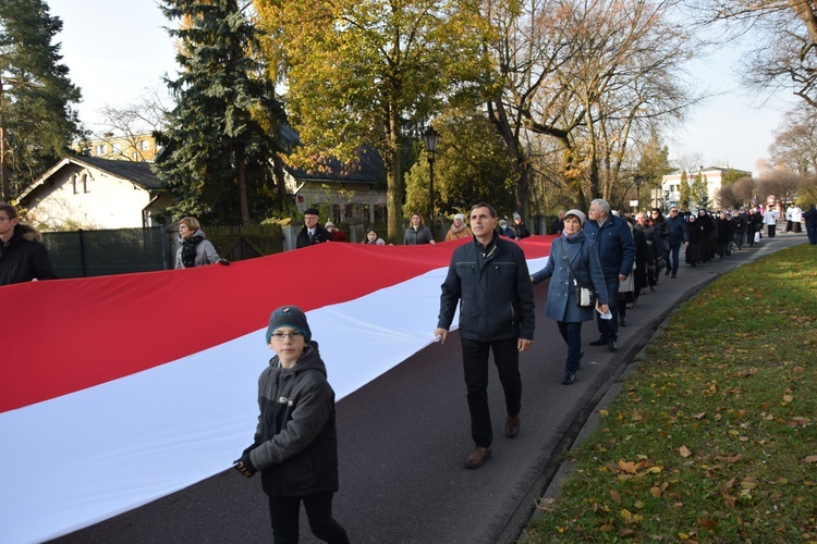 Łowicka proceja z relikwiami św. Wiktorii