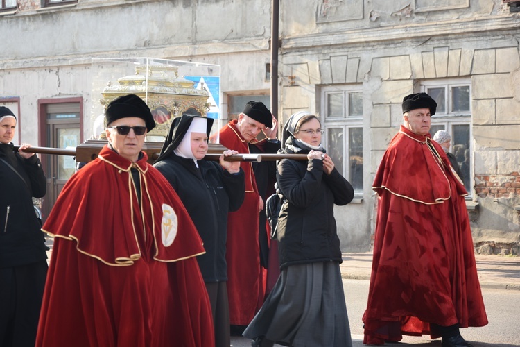 Łowicka proceja z relikwiami św. Wiktorii