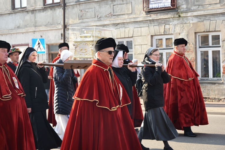 Łowicka proceja z relikwiami św. Wiktorii