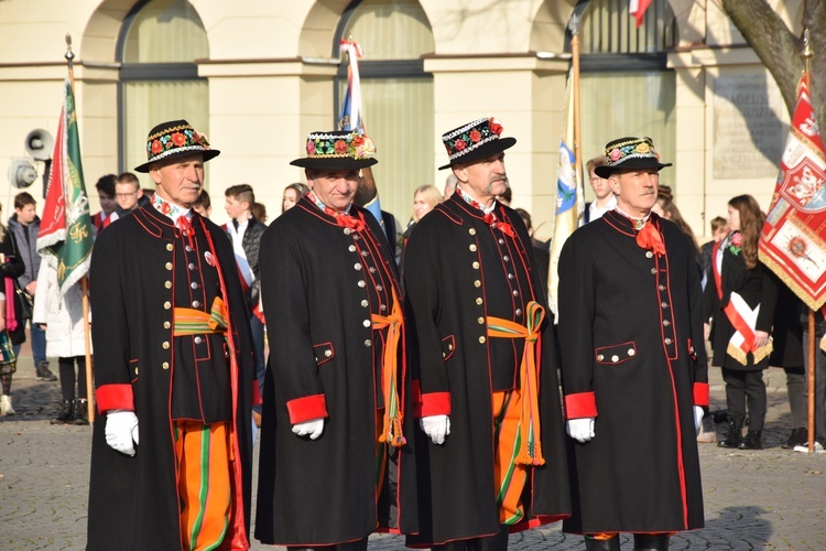 Łowicka proceja z relikwiami św. Wiktorii