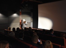 Premiera filmu o ks. Walągu