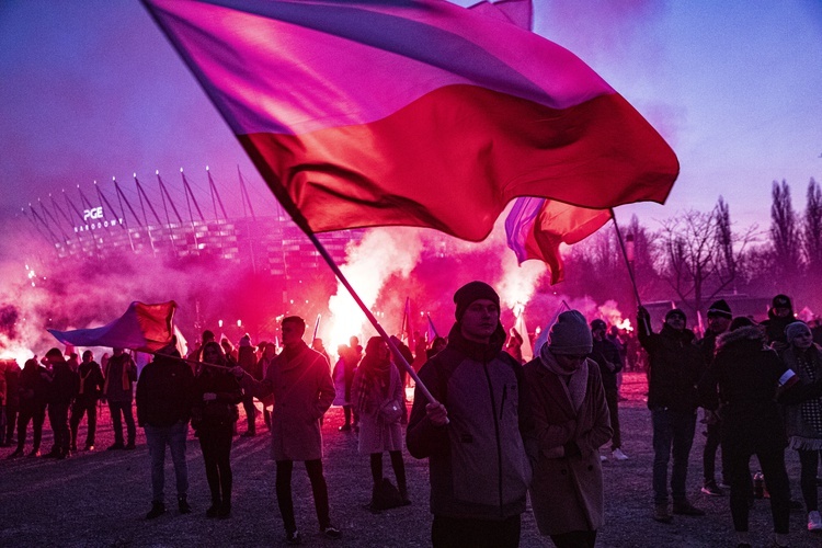 Marsz Niepodległości zakończył się na błoniach Stadionu Narodowego