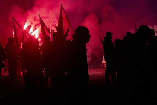 Marsz Niepodległości zakończył się na błoniach Stadionu Narodowego