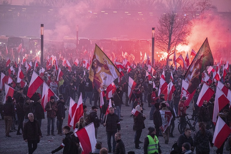 Marsz Niepodległości zakończył się na błoniach Stadionu Narodowego