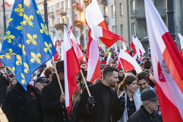 Marsz Niepodległości zakończył się na błoniach Stadionu Narodowego