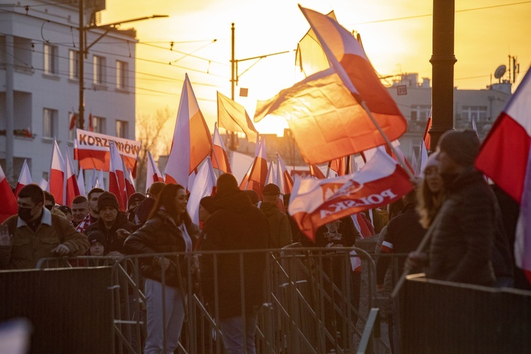 Marsz Niepodległości zakończył się na błoniach Stadionu Narodowego