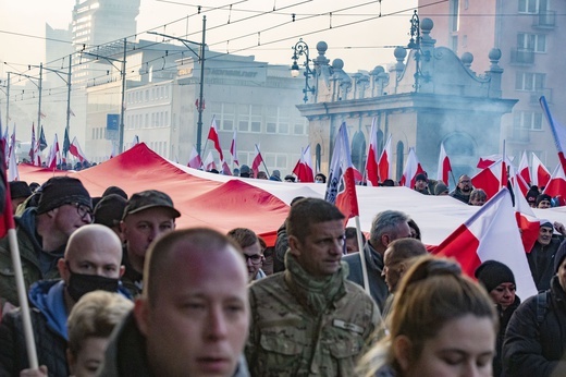 Marsz Niepodległości zakończył się na błoniach Stadionu Narodowego