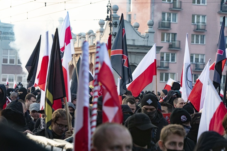 Marsz Niepodległości zakończył się na błoniach Stadionu Narodowego