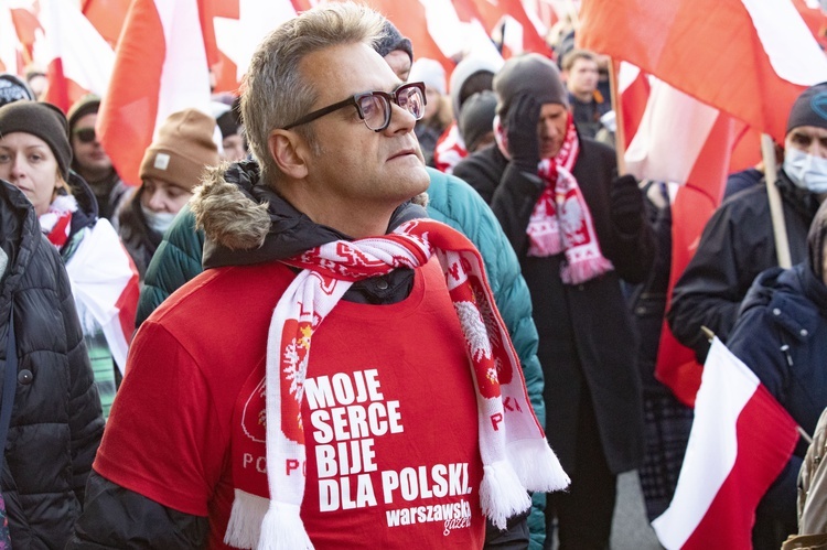 Marsz Niepodległości zakończył się na błoniach Stadionu Narodowego