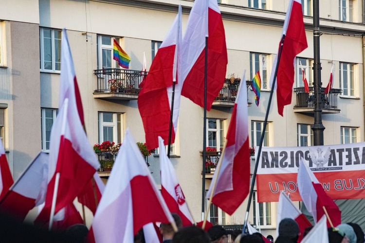 Marsz Niepodległości zakończył się na błoniach Stadionu Narodowego