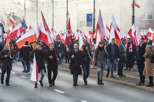 Marsz Niepodległości zakończył się na błoniach Stadionu Narodowego