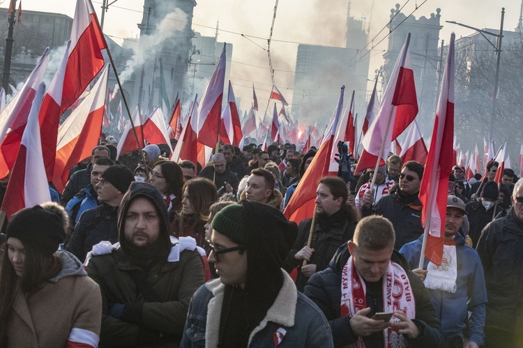 Marsz Niepodległości zakończył się na błoniach Stadionu Narodowego