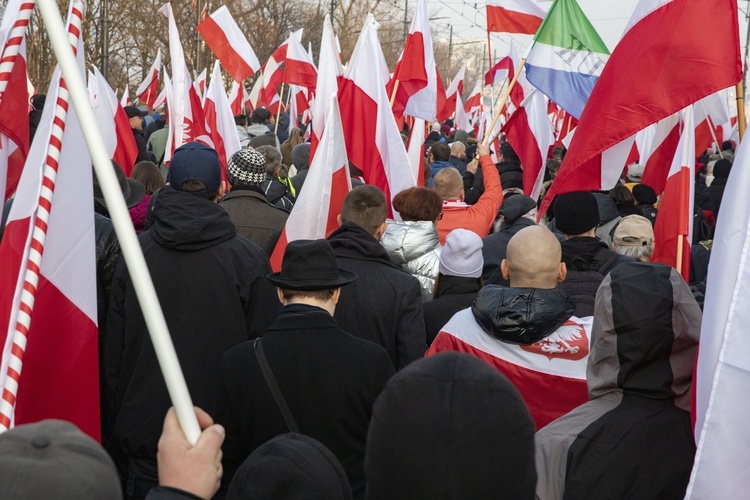 Marsz Niepodległości zakończył się na błoniach Stadionu Narodowego