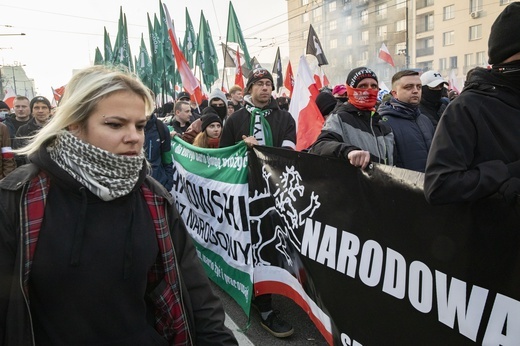 Marsz Niepodległości zakończył się na błoniach Stadionu Narodowego