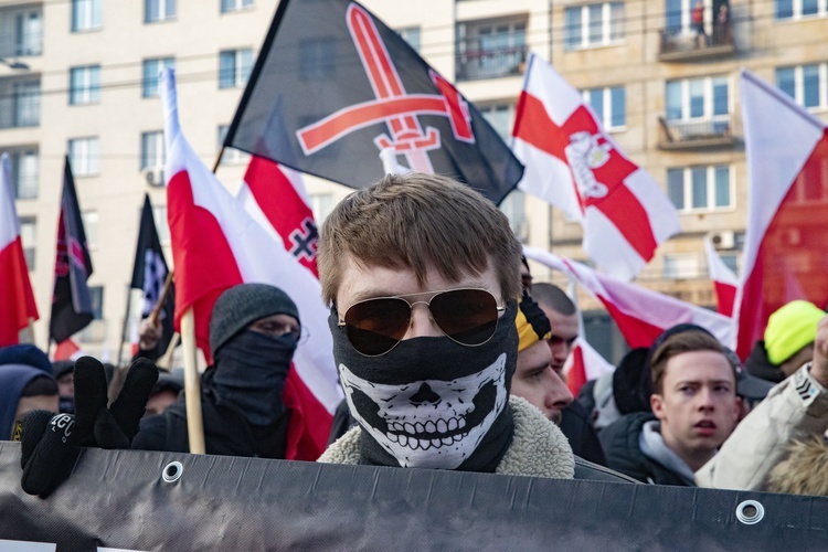 Marsz Niepodległości zakończył się na błoniach Stadionu Narodowego