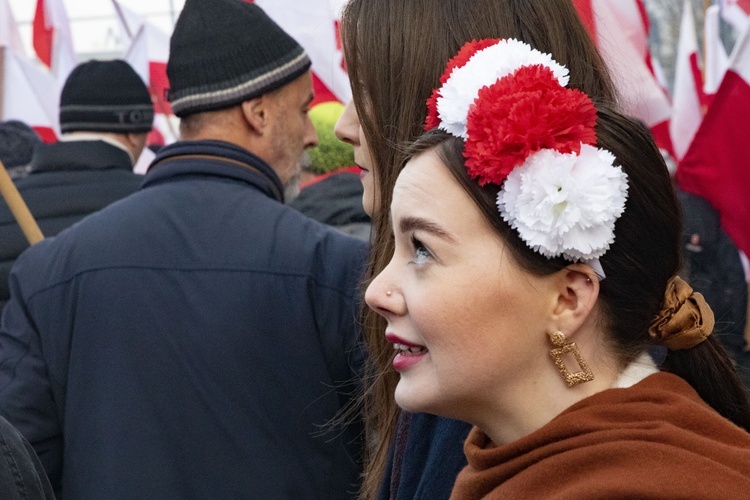 Marsz Niepodległości zakończył się na błoniach Stadionu Narodowego