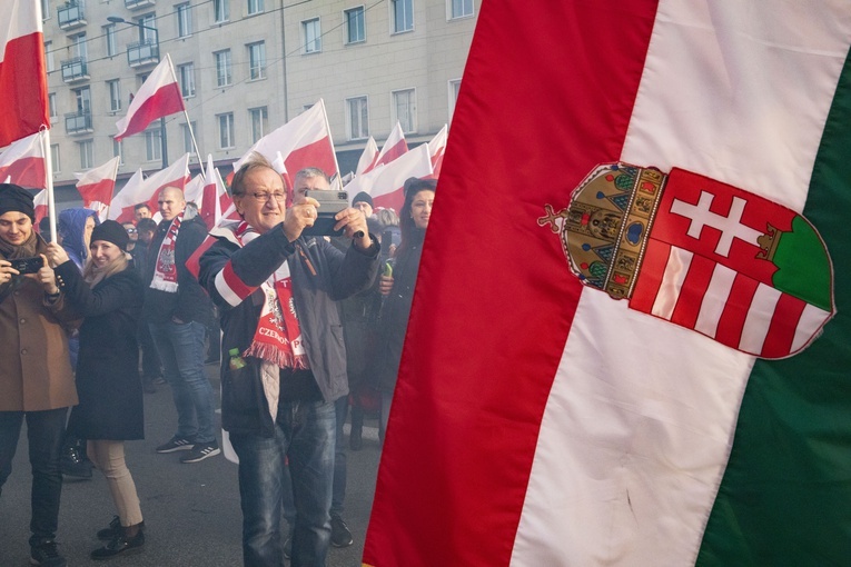 Marsz Niepodległości zakończył się na błoniach Stadionu Narodowego