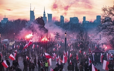 Marsz Niepodległości zakończył się na błoniach Stadionu Narodowego