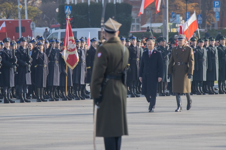 Przed Grobem Nieznanego Żołnierza