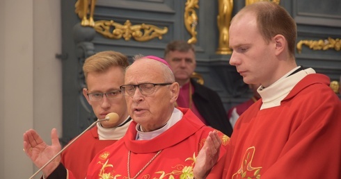 Eucharystii przewodniczył bp Wiesław Mering, biskup senior diecezji włocławskiej.