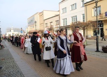 Ciechanów. Razem w rytm poloneza