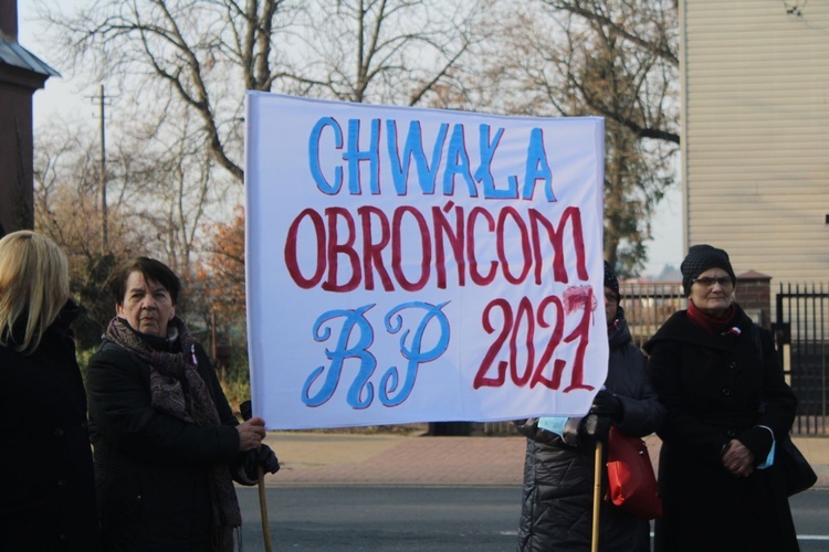 W uroczystościach przeżywanych 11 listopada nie zabrakło akcentów poparcia dla polskich służb mundurowych broniących wschodniej granicy.