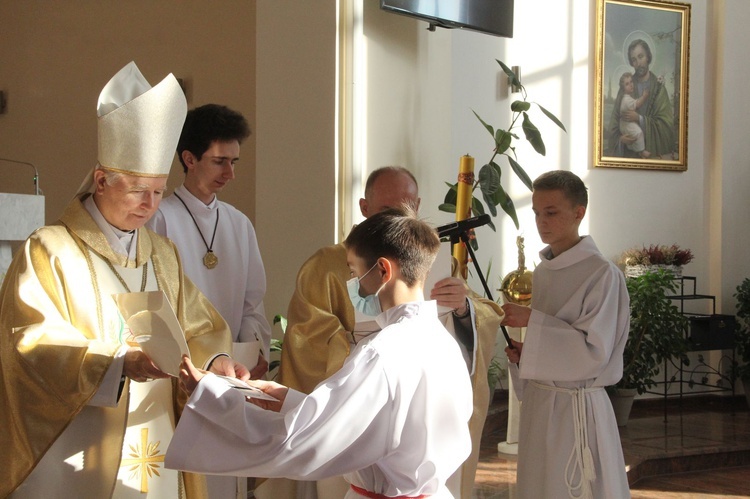 Tarnów. Błogosławieństwo nowych lektorów dekanatu Tarnów-Południe