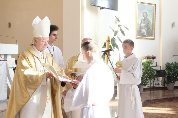 Tarnów. Błogosławieństwo nowych lektorów dekanatu Tarnów-Południe