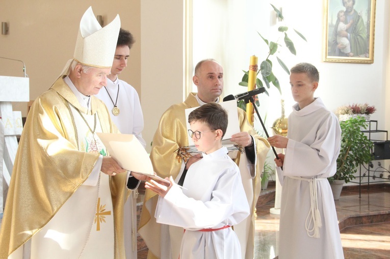 Tarnów. Błogosławieństwo nowych lektorów dekanatu Tarnów-Południe