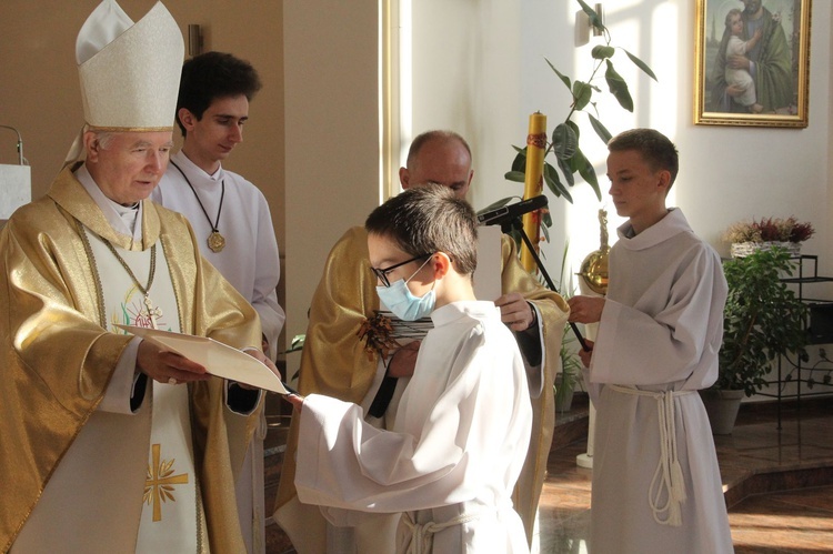 Tarnów. Błogosławieństwo nowych lektorów dekanatu Tarnów-Południe