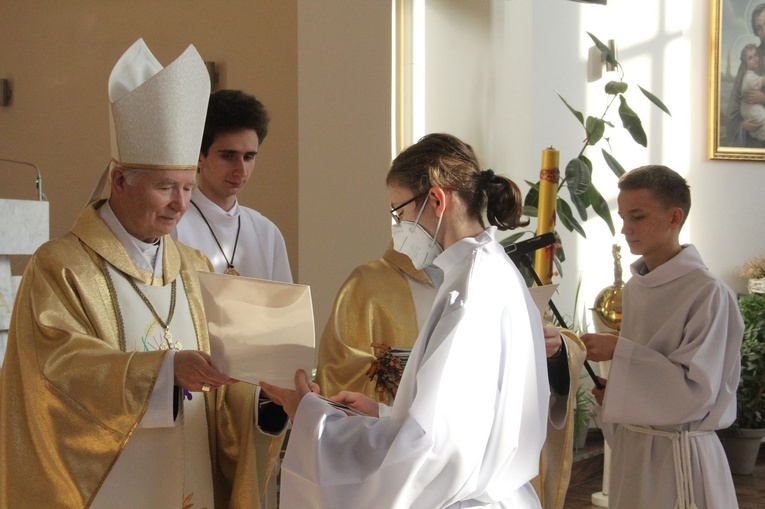 Tarnów. Błogosławieństwo nowych lektorów dekanatu Tarnów-Południe