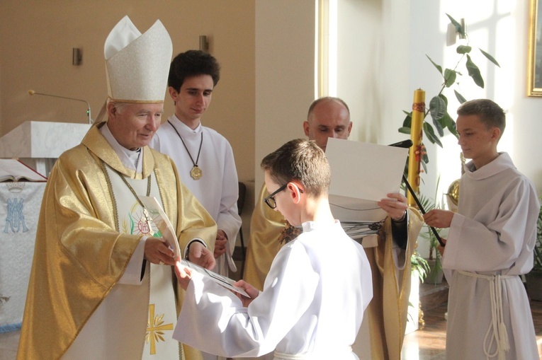 Tarnów. Błogosławieństwo nowych lektorów dekanatu Tarnów-Południe