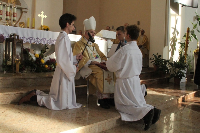Tarnów. Błogosławieństwo nowych lektorów dekanatu Tarnów-Południe