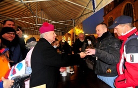 Abp Jędraszewski: Kochać nie słowami, ale czynem