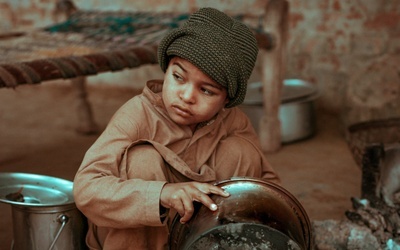 Światowy Dzień Ubogich: Z powodu Covid-19 rośnie globalne ubóstwo i pogłębiają się nierówności