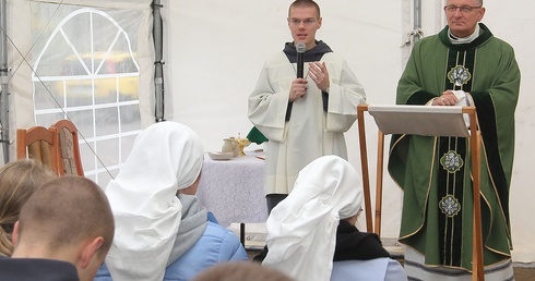 Traktować drugiego jak brata. V Światowy Dzień Ubogich