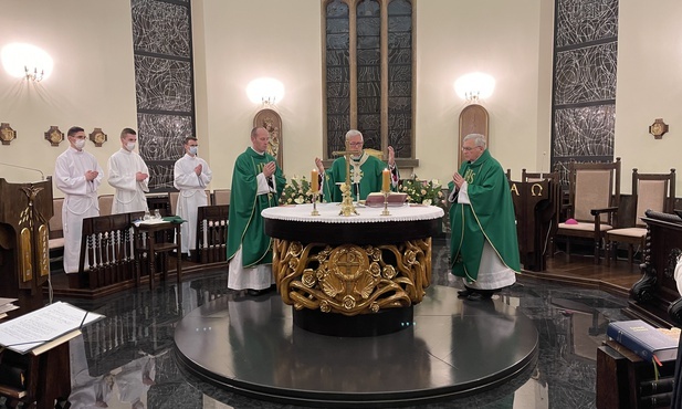 Abp Skworc: Muzyka liturgiczna jest odpowiedzią człowieka wiary na łaskę Boga 